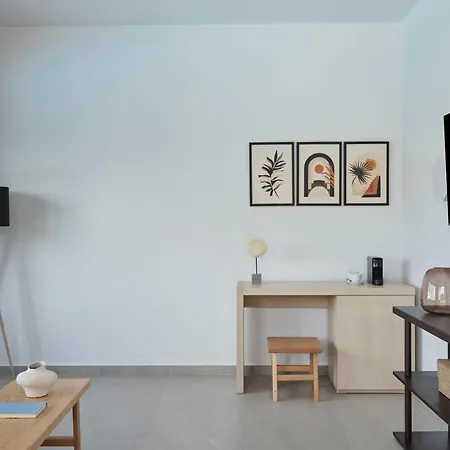 Lena Mare Boutique ホテル 4*